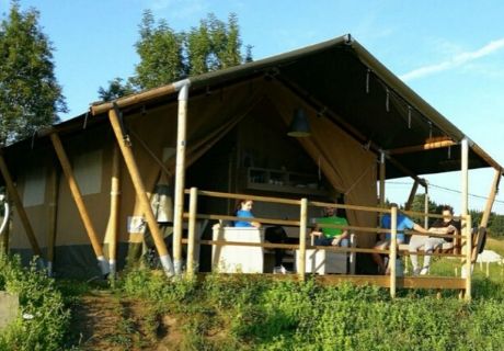Camping de Asturias con bungalow y parcelas